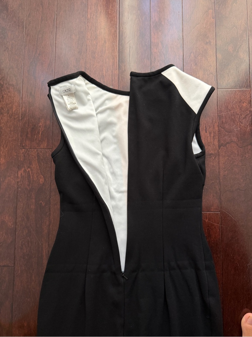 Cache Vintage Bodycon Sleeveless Colorblock Dress, Size 2, Black Yellow Work - Picture 5 of 6